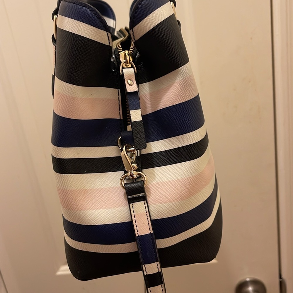 Kate Spade please check all picture of condition - Picture 14 of 17